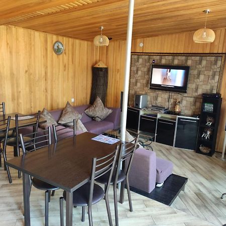 В Гостях На Иссык-Куле Hotel Чолпон-Ата Екстериор снимка