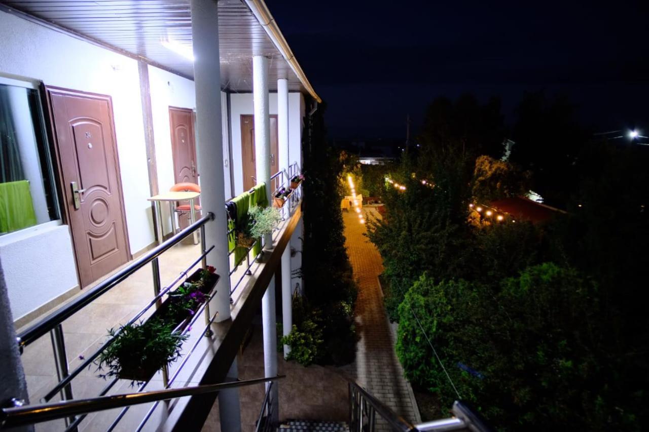 В Гостях На Иссык-Куле Hotel Чолпон-Ата Екстериор снимка